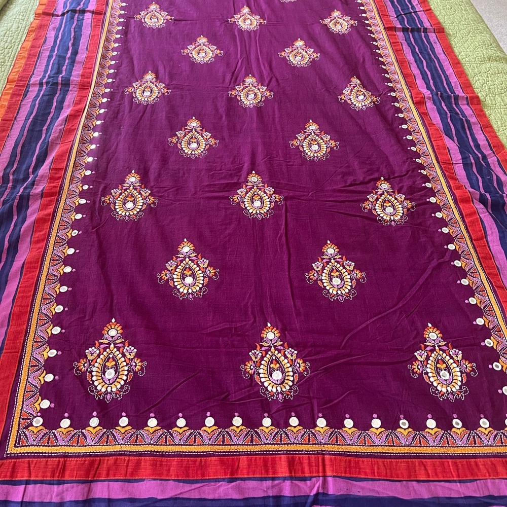 Udd brand hand woven hand reeled hand batik kantha saree with mirrors